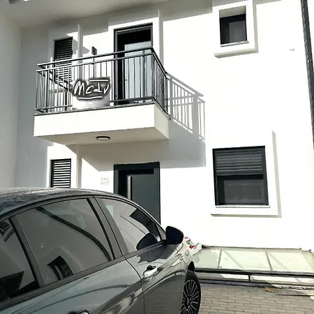 Modu's Semi-detached Houses Holiday home